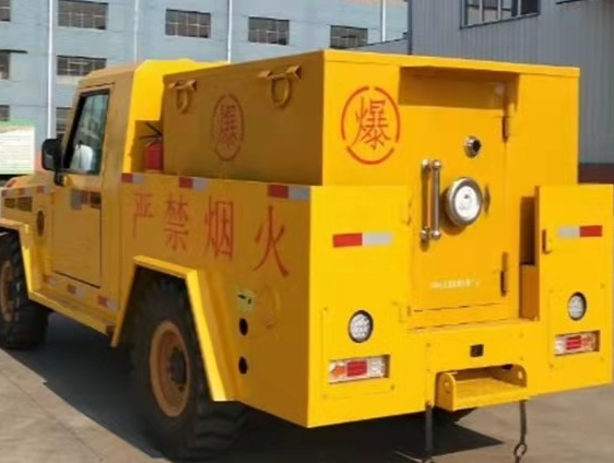 马村凯龙爆破器材运输车：保障爆破任务的安全运行